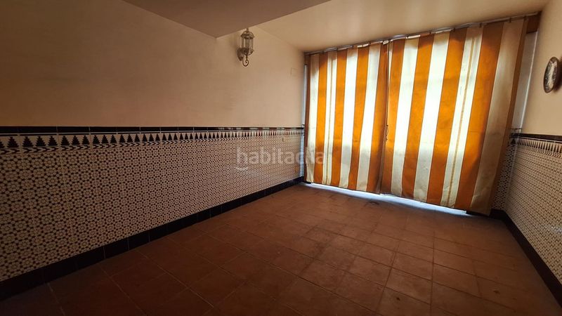 Foto 1eb08fd2-1928-4739-ae66-a7e31dbc50cd. Casa amb aparcament a Almodóvar del Río