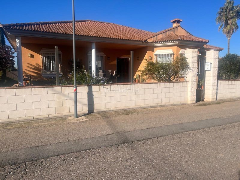 Foto 4f2fd8b1-d9e4-4053-9dd1-1bea59aa7240. Casa amb aparcament a Villarrubia Córdoba