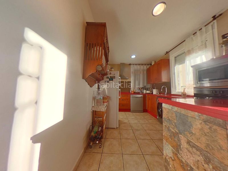 Foto f612a74a-9324-47e4-9891-017258dea13b. Masia amb aparcament piscina a Almodóvar del Río