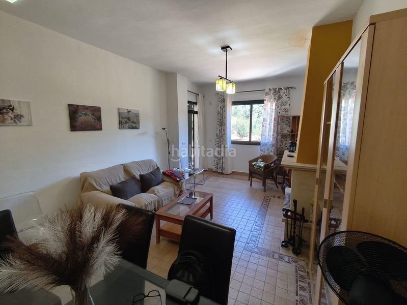 Foto 3f8a70fe-37b1-4c34-9994-db05c91aedd2. Casa adossada amb aparcament piscina a Las Jaras Córdoba