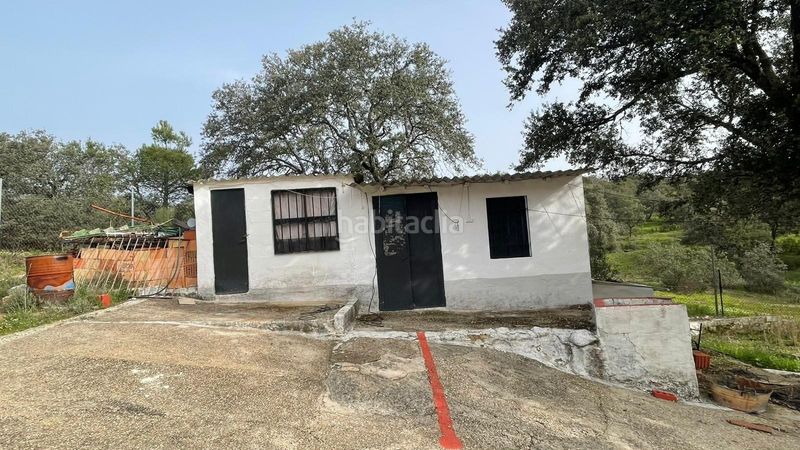 Foto ce8326c1-b4fb-42f5-b336-bd4cc3005bbe. Casa amb piscina a Villaharta