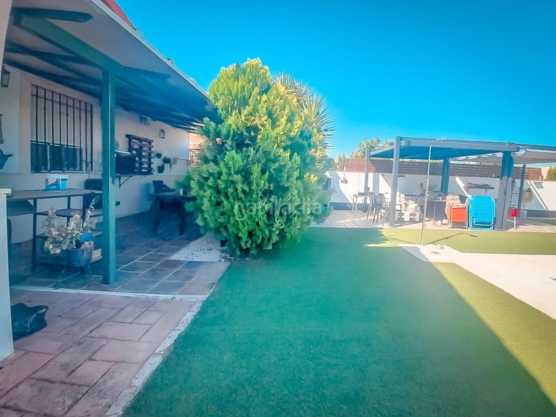 Foto f17709af-73ce-423c-8f14-3555aafca1a9. Chalet espectacular chalet con fantastico terreno en las lomas del rey. la carlota. córdoba en Carlota (La)