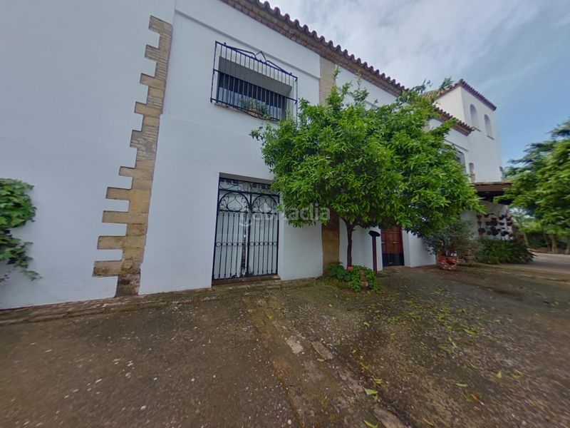 Foto a5229470-f4e1-42fa-93f9-33708b50d368. Xalet amb aparcament a Posadas