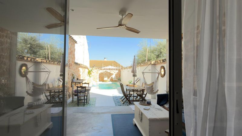 Foto bbe0428f-b4fa-4ade-aa82-1594c07a9860. Casa amb calefacció aparcament piscina a Almodóvar del Río