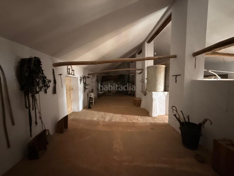 Foto f8974c5f-d666-4d24-89f5-6c1bc34f8de3. Casa amb aparcament a Benamejí