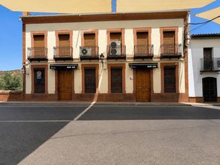 Édifice  Cedron. Edificio  negocio de hostelería en funcionamiento con alta renta