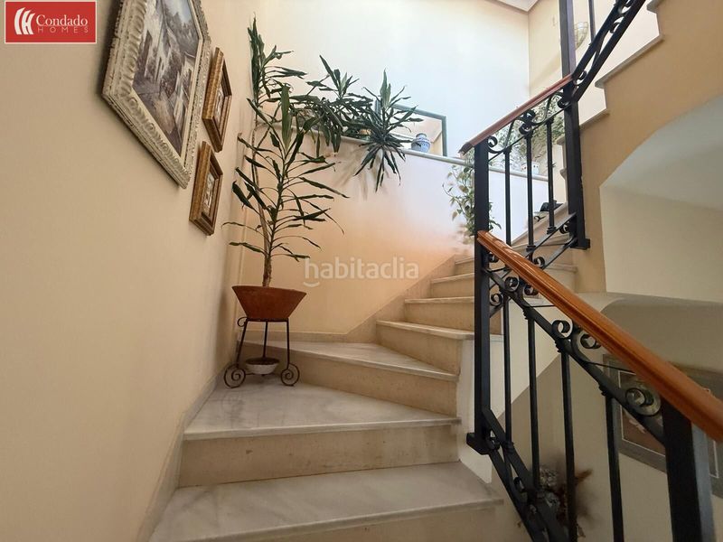 Foto d0f0d37f-c92a-4817-8ea6-b4b766eab8d5. Casa adossada a Cañero Córdoba