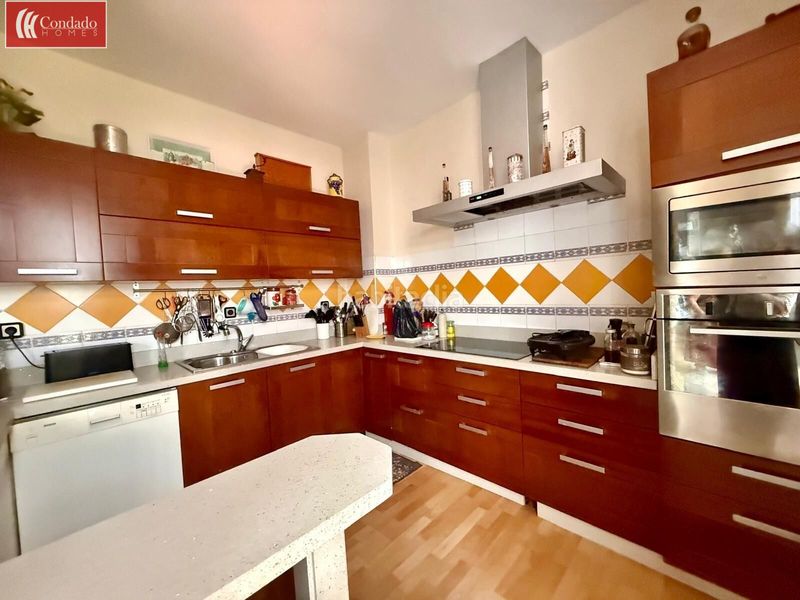 Foto e73594dc-5942-4093-a07e-770c2a95f4a9. Casa adossada a Cañero Córdoba