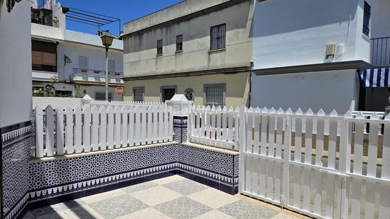 Foto 157999ed-8f0f-4b9e-9d4b-e8a2a3c11dab. Semi detached house in Playa de la Regla Chipiona