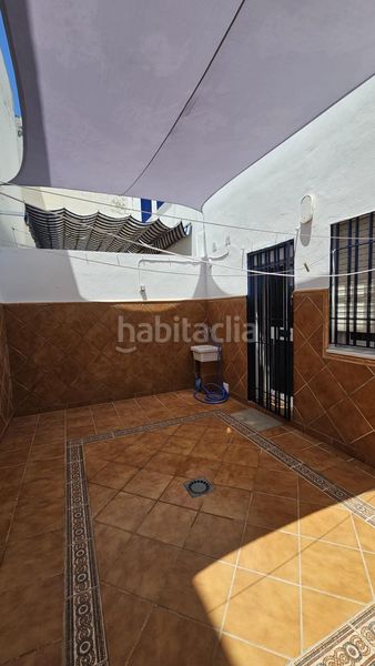 Foto 85618e75-b1a8-487e-b044-b5875a668ecc. Semi detached house in Playa de la Regla Chipiona