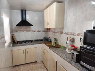 Haus  Calle mendoza. Casa mata en coín
