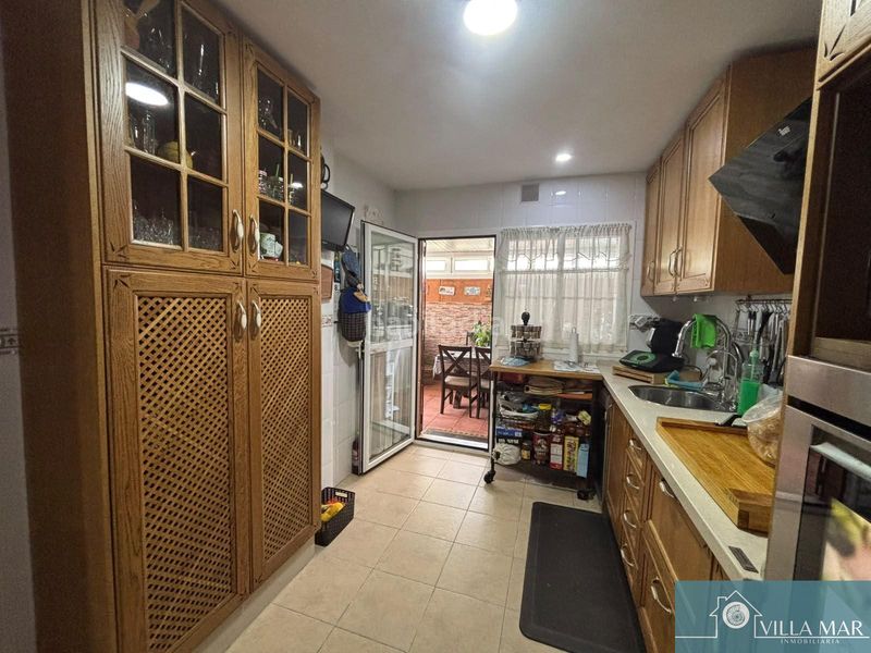 Foto 1b069bf9-f6aa-40bd-b1fd-e485c49fca88. Casa adossada amb aparcament a Aguadulce - Almadraba - Punta Candor Rota