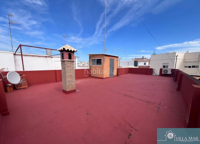 Foto d2b1b0e8-1ce6-4364-b8be-ee0f8e2411f8. Casa a Virgen del Mar Rota