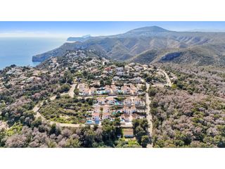 Residential Plot in La Granadella - Costa Nova. Oportunidad de desarrollo con licencia 9 casas de vacaciones en