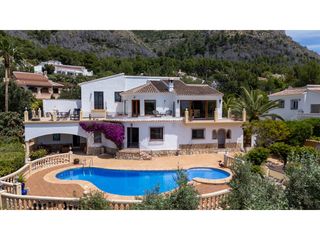 Casa a Montgó - Ermita. Villa privada familiar cerca de la cima del montgó  piscina, bar