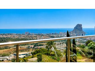 Casa adosada en Oltamar - Cucarres. Casa adosada moderna con vistas panorámicas al mar y licencia de