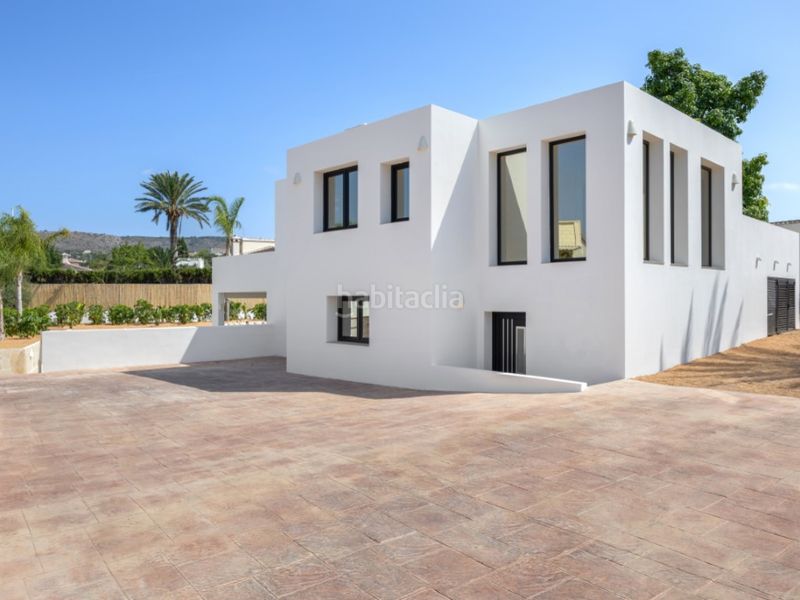 Foto f4fde715-ad19-42f1-b509-d519a37d7c3d. Casa amb aparcament piscina a Partida Comunes-Adsubia Xàbia