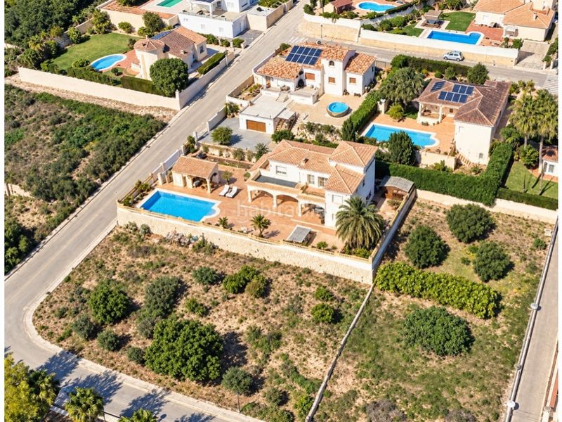 Foto 143a8081-da6d-4266-932d-d6ee8c9f39a9. Casa amb calefacció aparcament piscina a Beniarbeig