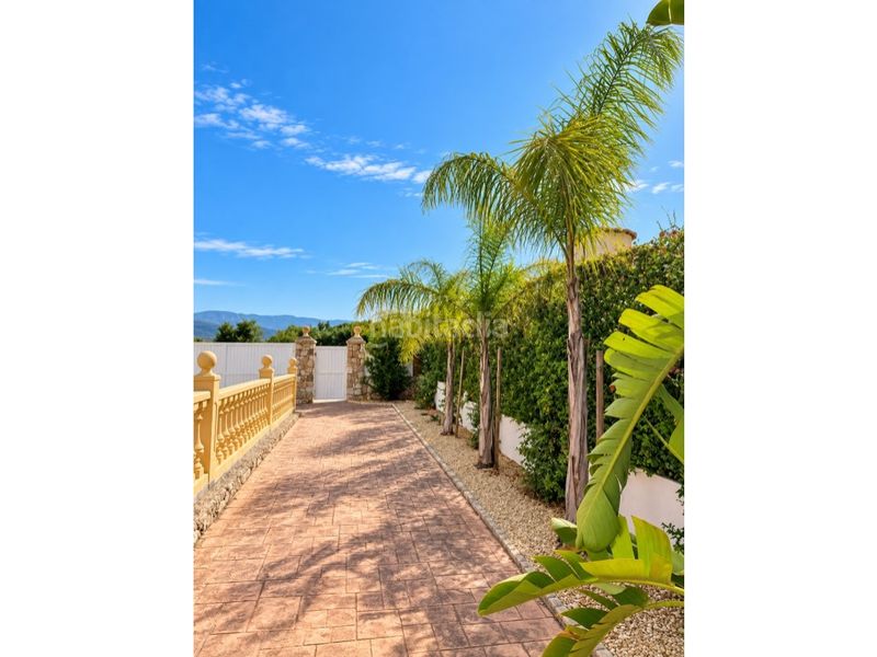 Foto a68e0921-1219-4e06-ab70-3742a9b69e16. Casa amb calefacció aparcament piscina a Beniarbeig