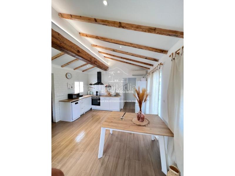 Foto ab56f3e5-f686-4931-90d4-c53d9020c413. Casa villa de 4 habitaciones con fantásticas vistas abiertas al mar en el montgó, en Dénia