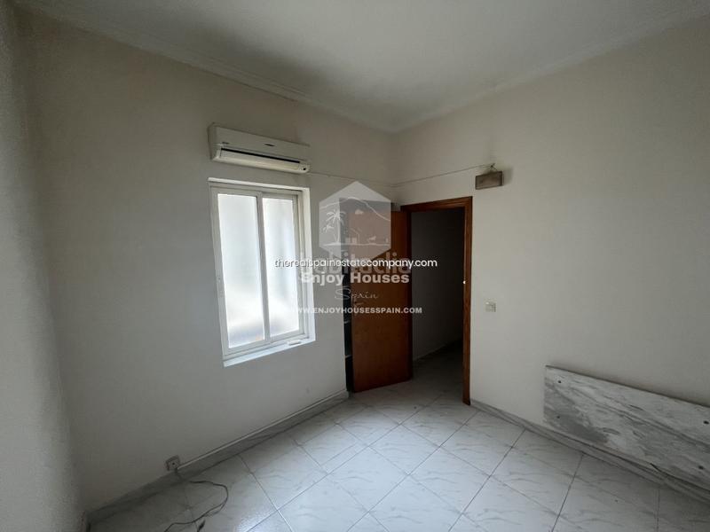 Foto 3270f04d-b6f0-4c58-b590-ce459f920484. Edifici a Centro Urbano Dénia