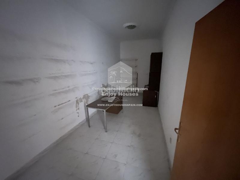 Foto cc8e315b-dee6-48c6-8ac0-563ca0ebe0e3. Edifici a Centro Urbano Dénia