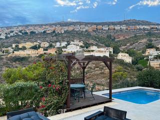 Maison à Cumbre del Sol. Fantástica casa smart brillante, con interior moderno y estilo e