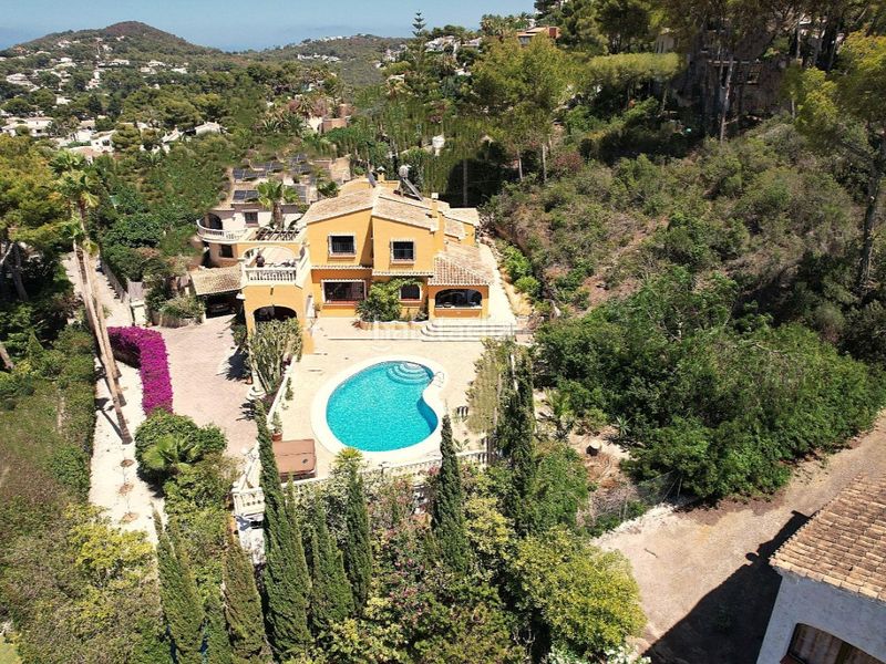 Foto 3c06ff60-ad5c-4580-b54b-b51ee858cd16. Casa encantadora villa española en tosalet cap marti javea en Xàbia