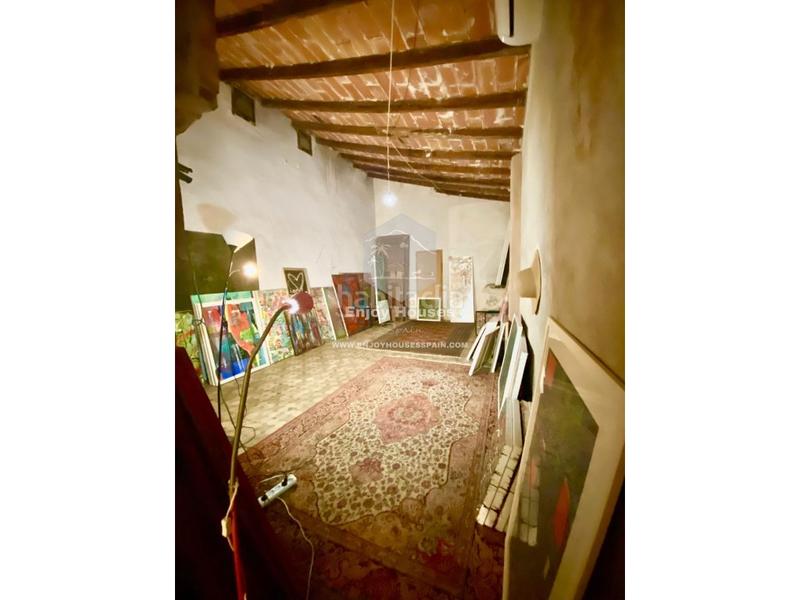 Foto 0873b540-fb50-464f-b2a2-87d4f548c52b. Local comercial excepcional oportunidad de inversión en el casco antiguo de jávea en Xàbia