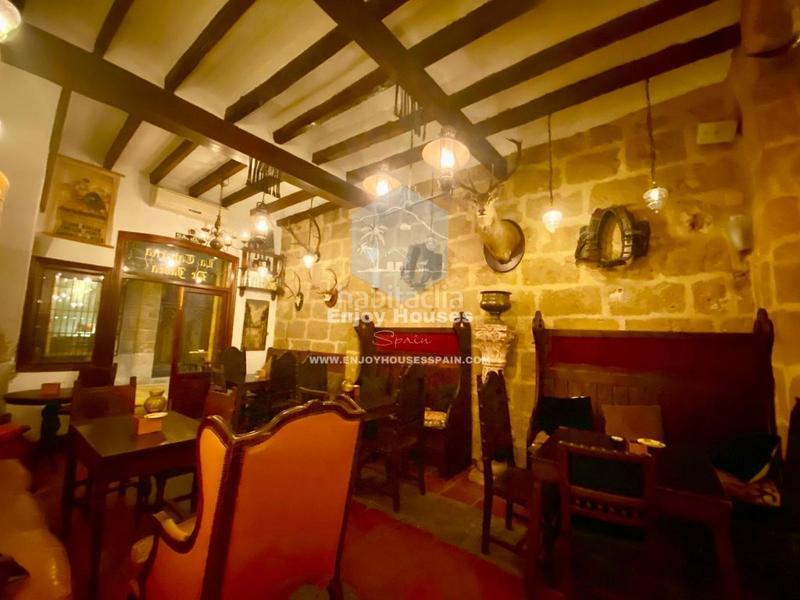 Foto 0cf56648-fd23-4f52-ad1e-bf78026db906. Local comercial excepcional oportunidad de inversión en el casco antiguo de jávea en Xàbia