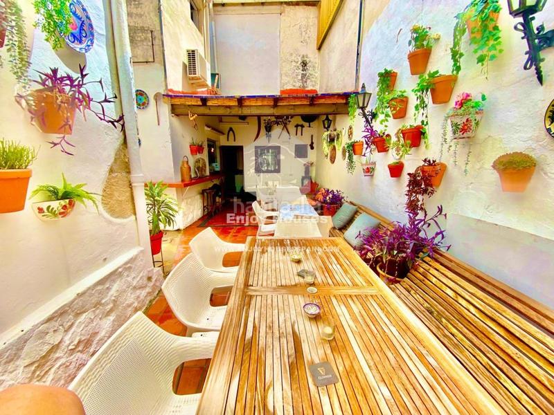 Foto 113e8b75-d7a4-481c-8700-c002b77e51f8. Local comercial excepcional oportunidad de inversión en el casco antiguo de jávea en Xàbia