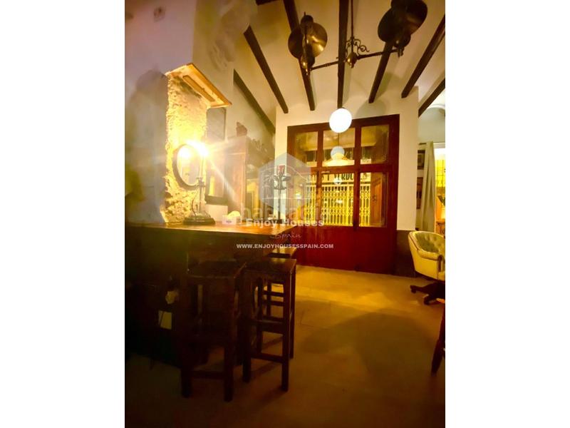 Foto 121a6536-ecbd-4702-9567-0d5c8de6a463. Local comercial excepcional oportunidad de inversión en el casco antiguo de jávea en Xàbia