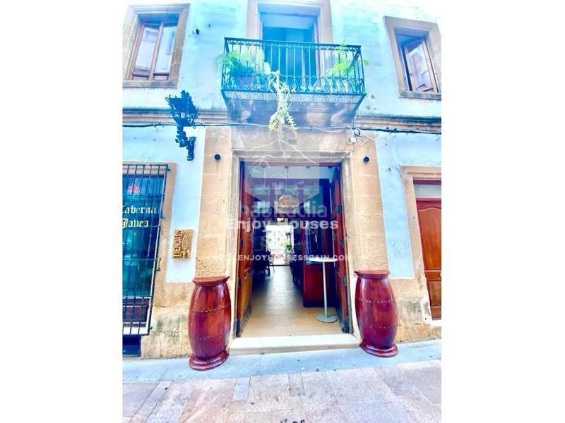 Foto 24449a53-9191-4433-943e-6036e3abcf68. Local comercial excepcional oportunidad de inversión en el casco antiguo de jávea en Xàbia