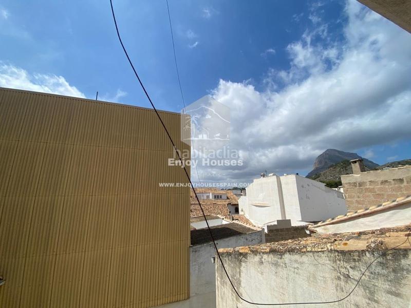 Foto 28980cf1-ecc2-4998-b0b2-304fce101435. Local comercial excepcional oportunidad de inversión en el casco antiguo de jávea en Xàbia