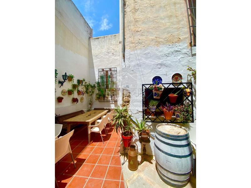 Foto 396a281b-d9f2-453f-98f1-dd90c6c5f312. Local comercial excepcional oportunidad de inversión en el casco antiguo de jávea en Xàbia