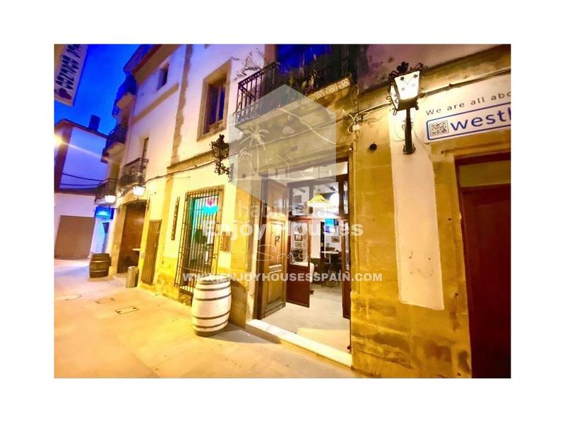 Foto 8c6d2404-6145-4c94-9e25-8b4b0842c3bd. Local comercial excepcional oportunidad de inversión en el casco antiguo de jávea en Xàbia