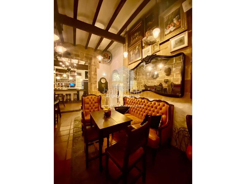 Foto c837116e-6904-4380-8a3f-093458175373. Local comercial excepcional oportunidad de inversión en el casco antiguo de jávea en Xàbia