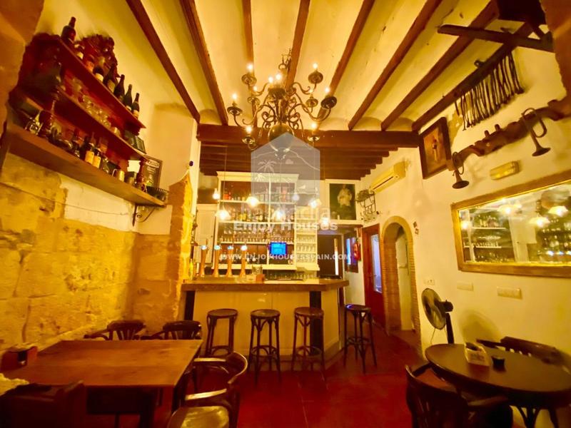 Foto cfa04628-6063-4066-b30c-c95c52f61149. Local comercial excepcional oportunidad de inversión en el casco antiguo de jávea en Xàbia