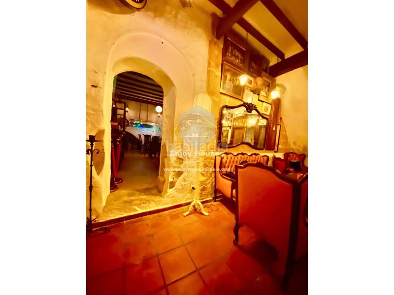 Foto f9297be0-7cfe-419d-9919-13d1d6f5c6b8. Local comercial excepcional oportunidad de inversión en el casco antiguo de jávea en Xàbia