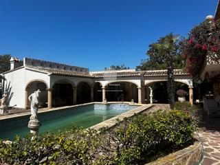 Casa a Montgó - Ermita. Villa encantadora orientada al sur con casa de huéspedes privada
