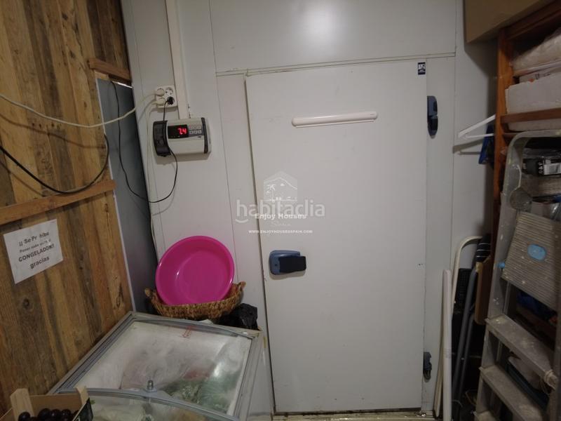 Foto e6390acc-c09c-40d0-b92a-1f582a2bd70b. Location local commercial dans Puerto Xàbia