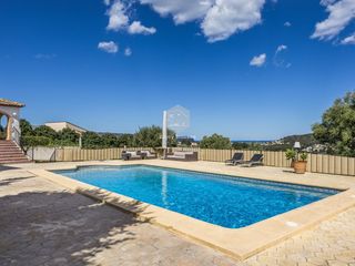Casa  Camino tarraulla. Dos fincas con vistas al mar en tarraula, jávea  el encanto medi