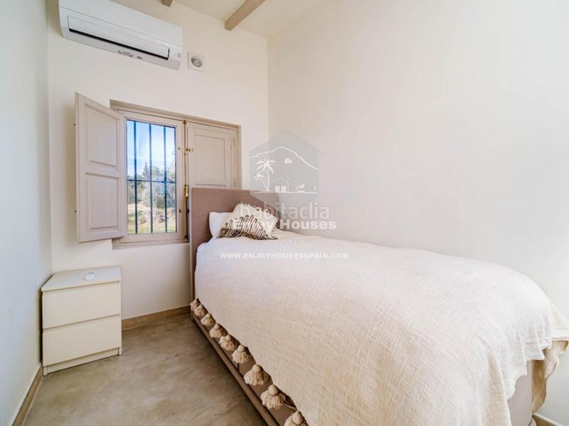 Foto 3d636d7e-a0b8-4e74-b36b-dbba41831920. Maison avec parking piscine dans Jesús Pobre Dénia