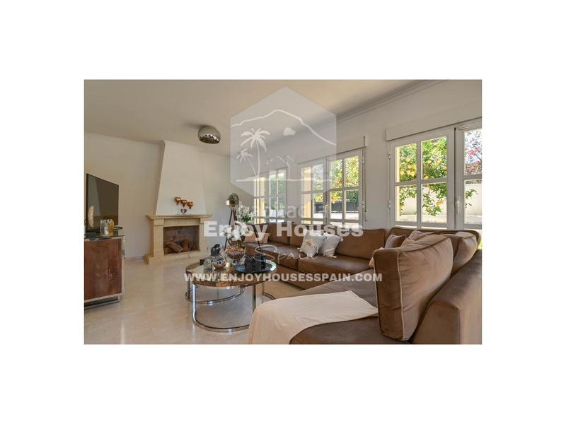 Foto c19fe9fb-d6de-4c2c-ae5c-d212ec3547bf. Maison dans Cap Martí - El Tossalet - Pinomar Xàbia