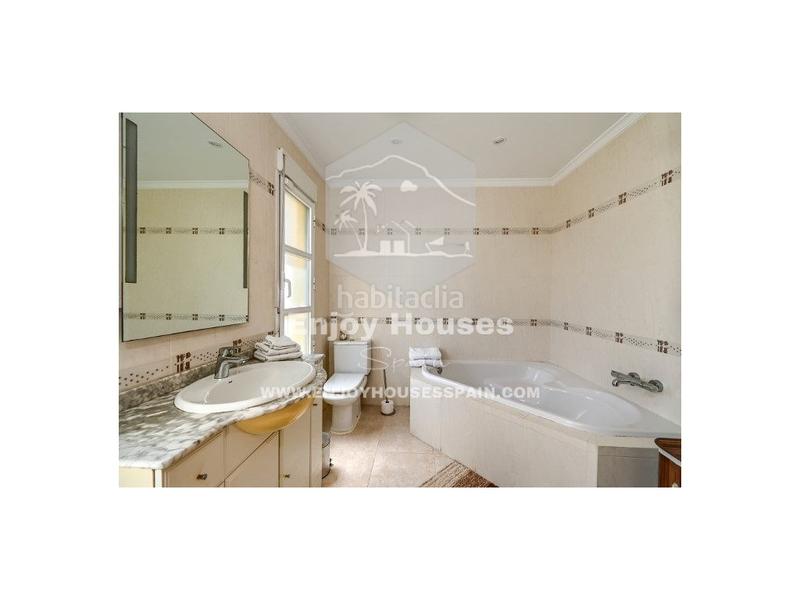 Foto c6d0a6b4-4013-4b23-a285-907aed5b06fb. Maison dans Cap Martí - El Tossalet - Pinomar Xàbia