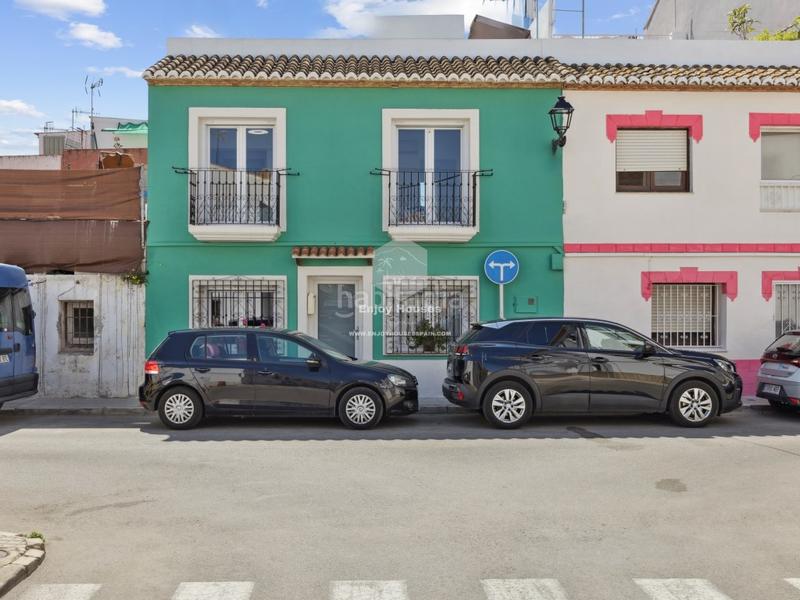 Foto 808e7904-3e6f-41a0-9d2e-cb8f38ca7ff2. Casa a schiera in El Puerto Dénia