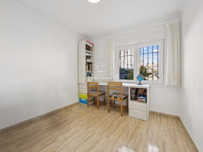 Foto e29bff44-4311-48a5-9d7c-46a71d352b4a. Casa a schiera in El Puerto Dénia