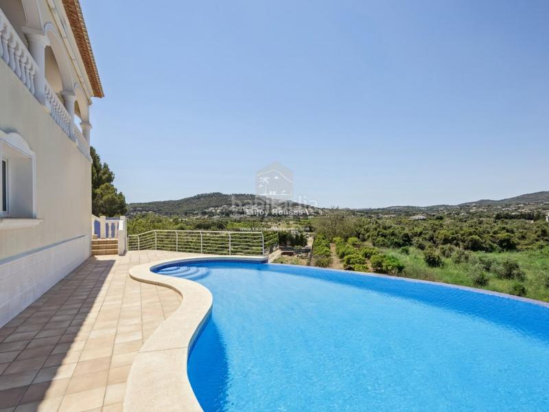 Foto bf0febc5-57f5-485b-954b-feee9340e255. Casa amb aparcament piscina a Partida Comunes-Adsubia Xàbia