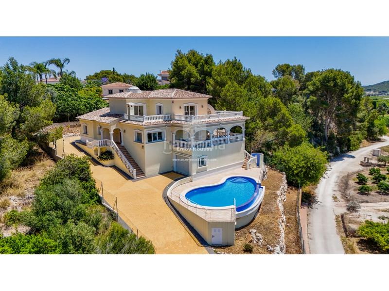 Foto e3119d4c-8b11-44ed-9532-585de93fb230. Casa amb aparcament piscina a Partida Comunes-Adsubia Xàbia