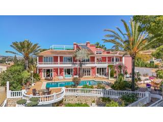 Maison à El Portet-Pla del Mar. Villa de lujo o retiro boutique? con vistas panorámicas al mar e
